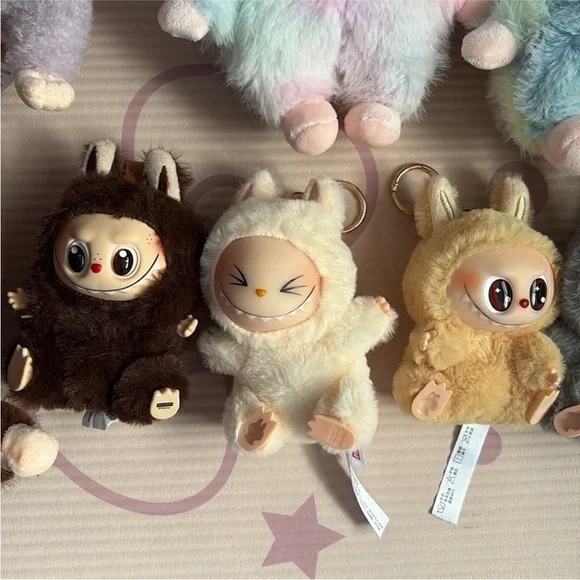 Bundled Labubu lafufu keychains - Picture 2 of 2